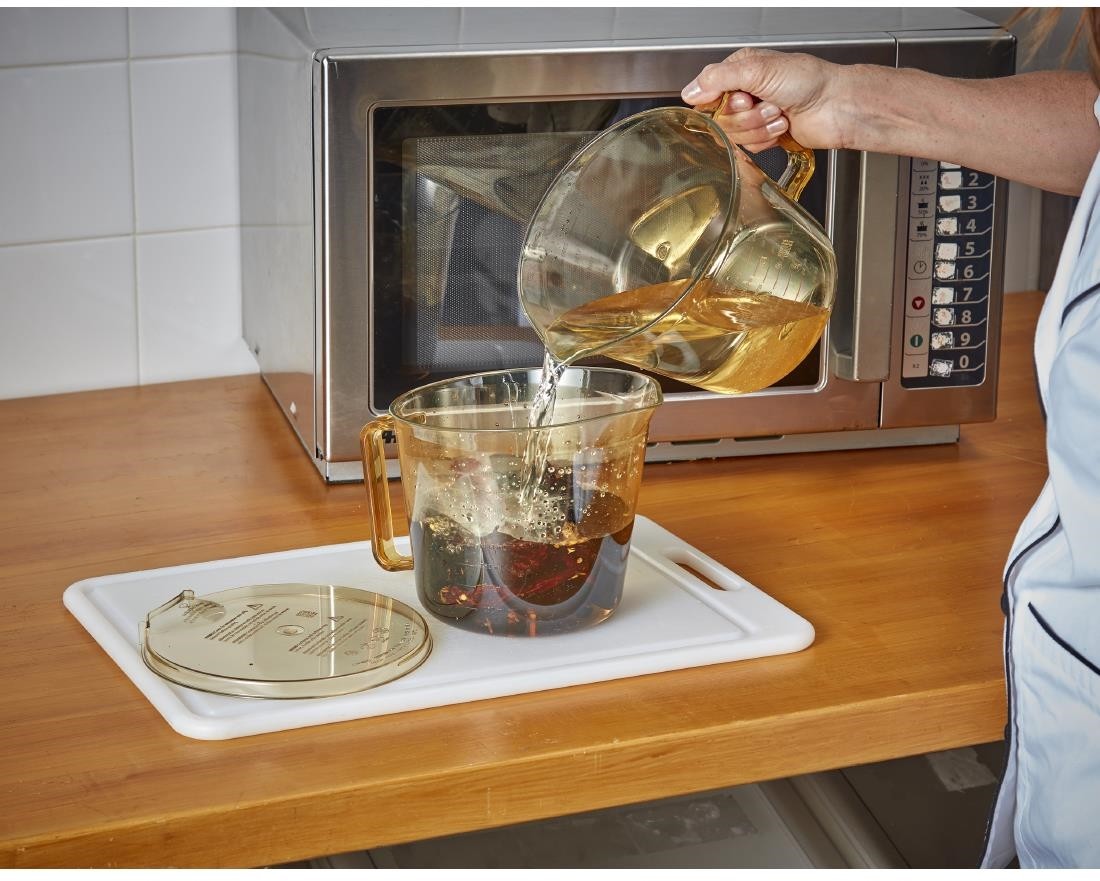  Cambro Messbecher f&uuml;r Hohe Temperaturen 1,9Ltr 